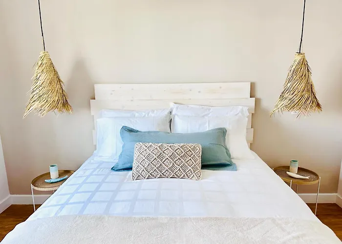 Amazing Beach Bliss 2Br W/Private Sea View Terrace