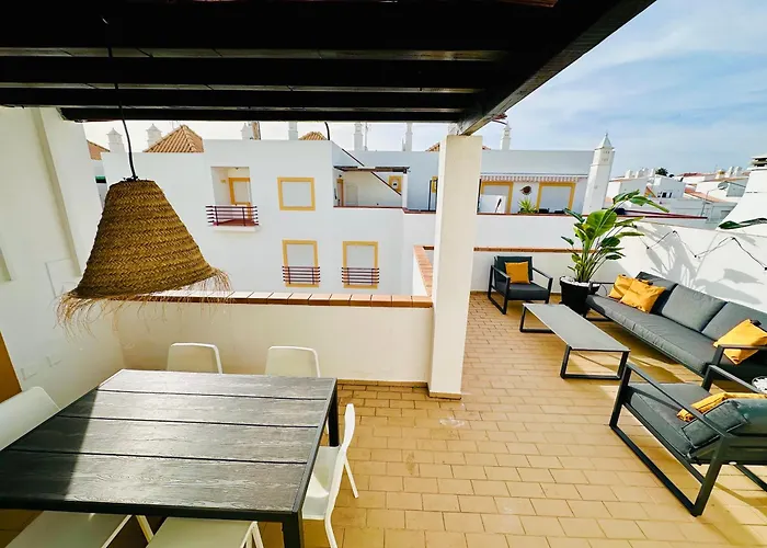 Amazing Beach Bliss 2Br W/Private Sea View Terrace