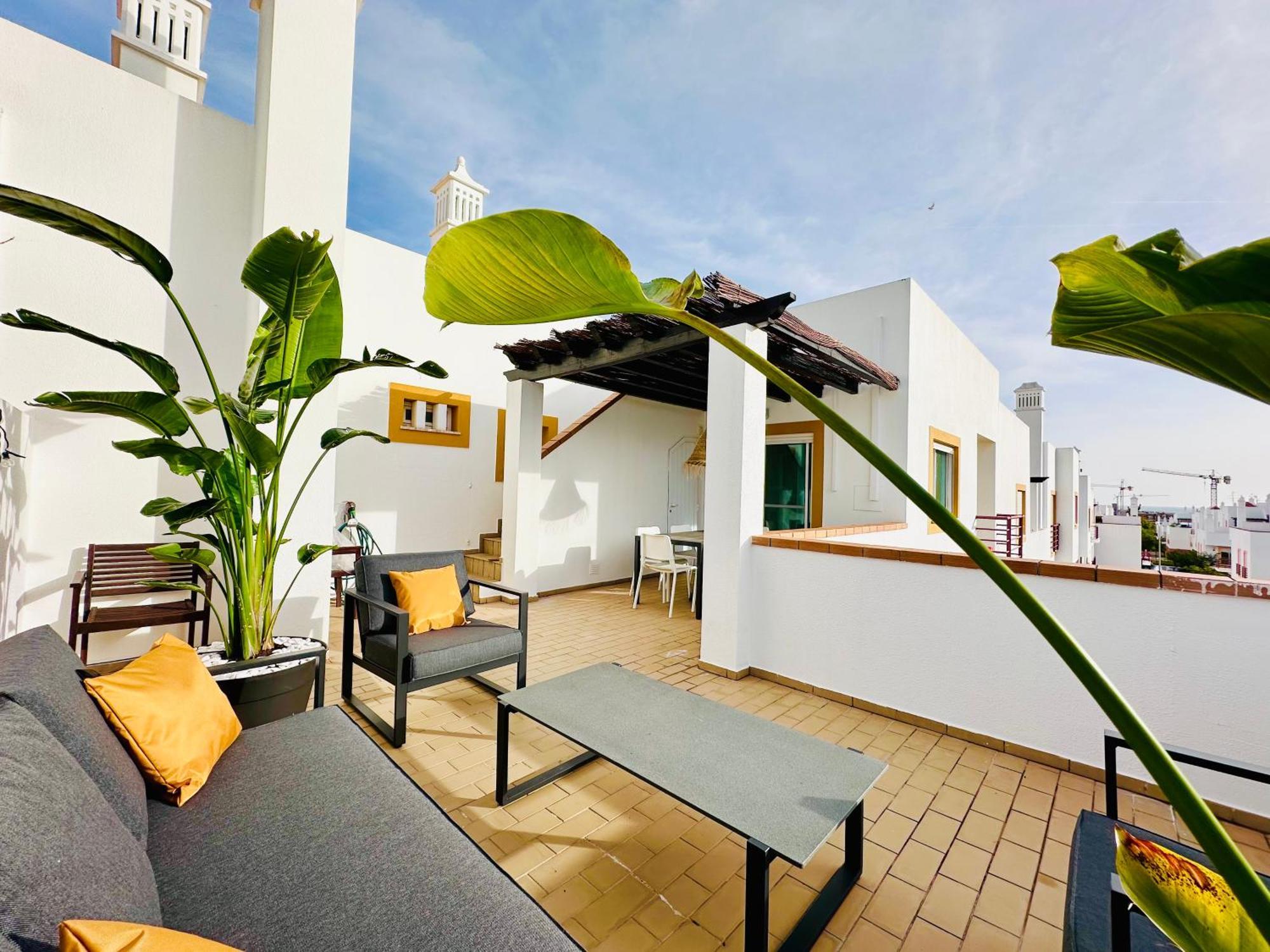 Amazing Bliss 2br W/private Sea View Terrace